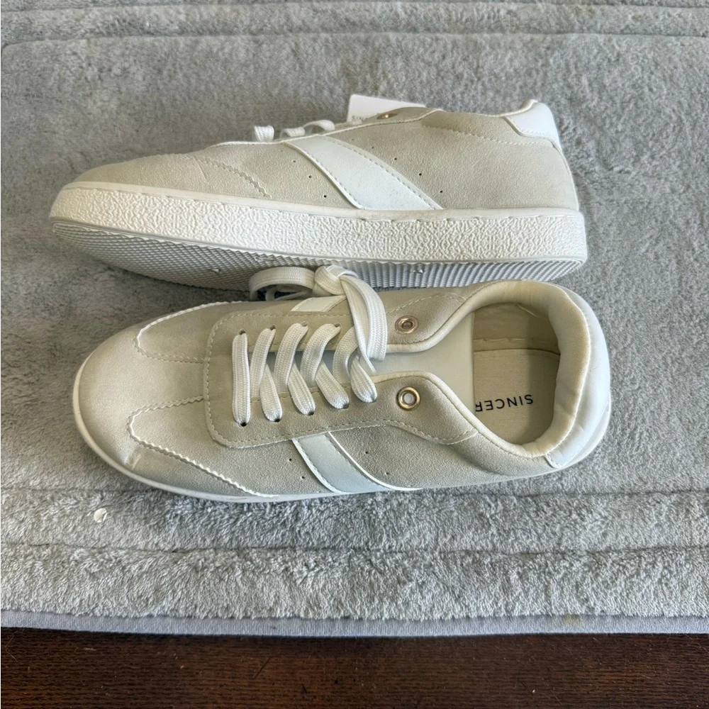 Sincerely‎ Jules White and Tan Sneakers Bailey Womens 7